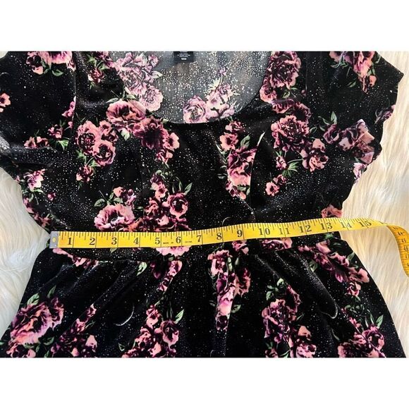 Hot Topic Roses & Moons Velvet Dress (Med) - Picture 6 of 9
